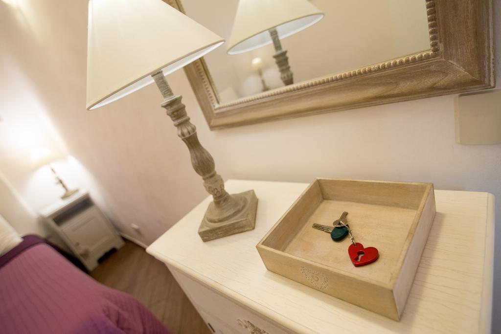 Apartment Apartment Very Close To S Peter Square, Few Minutes Walk To Metro A *