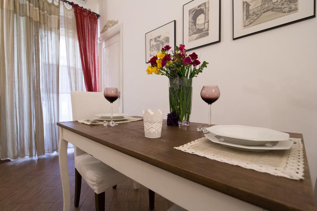 Apartment Apartment Very Close To S Peter Square, Few Minutes Walk To Metro A Rome