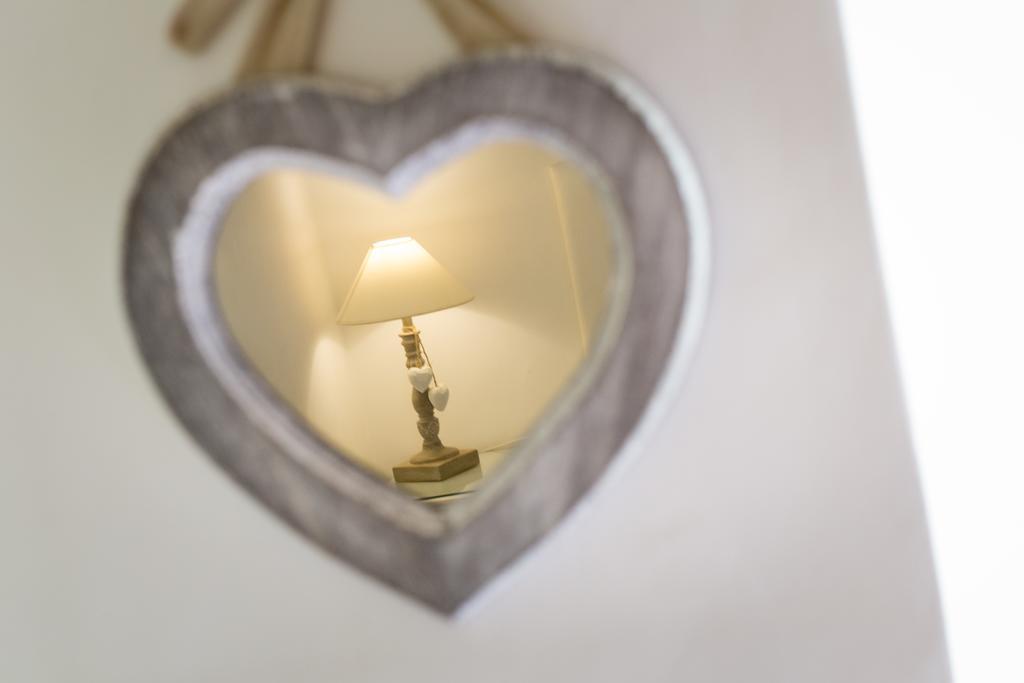 Apartment Very Close To S Peter Square, Few Minutes Walk To Metro A